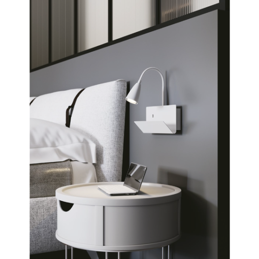 GULP Wandleuchte aus Metall mit verstellbarem Diffusor, Ablage und USB-Buchse