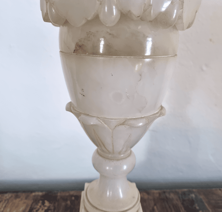 Alabaster Tischleuchte antik Frankreich 1890 Höhe: 60 cm ATELIER WINTER Detail 1