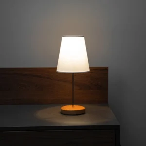 Nachttischleuchte Holz mit Lampenschirm